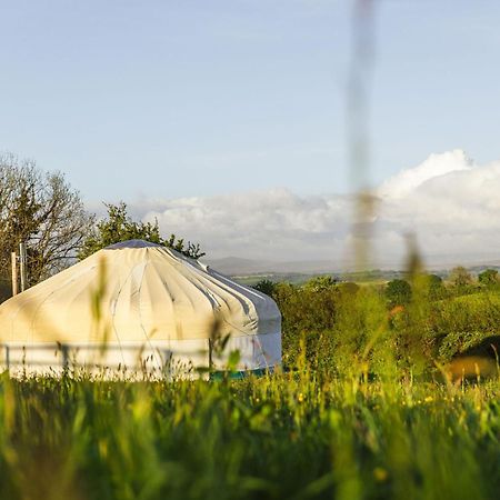 Great Links Yurt Hotel Lifton Exterior photo